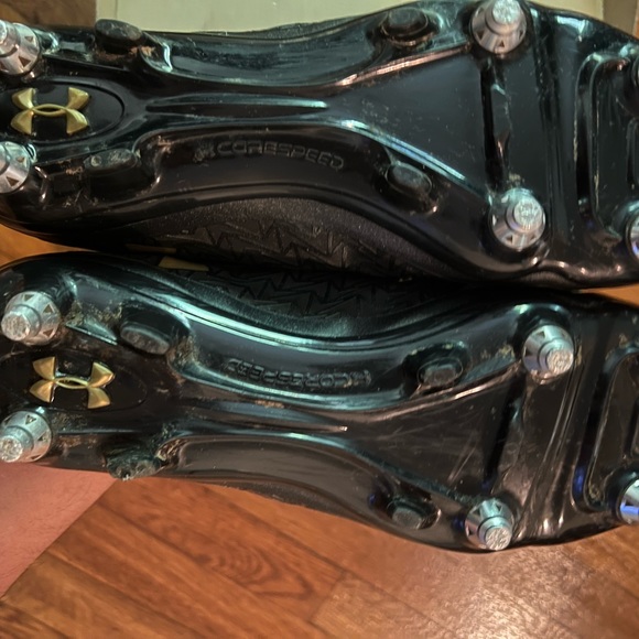 CLEATS - Picture 3 of 5